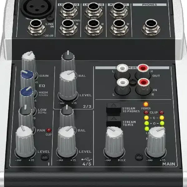 Behringer Xenyx 502S