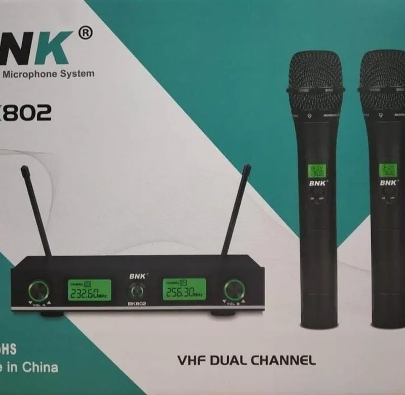 BNK BK802 Dual Channel VHF Wireless Microphone System – Provides clear and reliable audio performance for presentations, events, karaoke, and professi