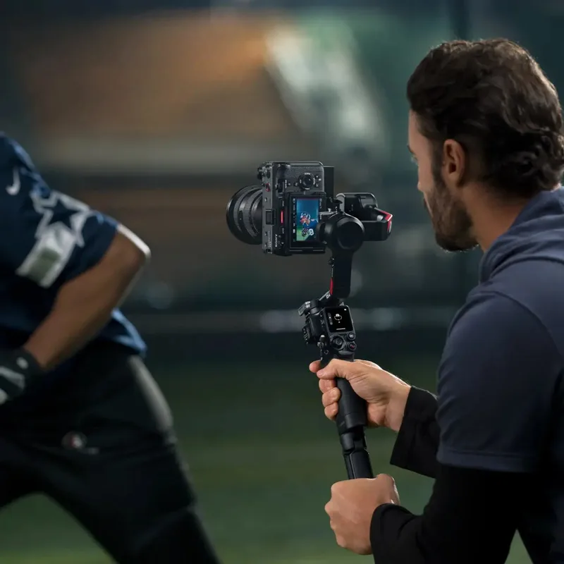 DJI RS 4 Camera Stabilizer