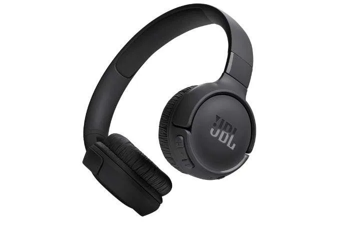 Black JBL Tune 520BT Headphones