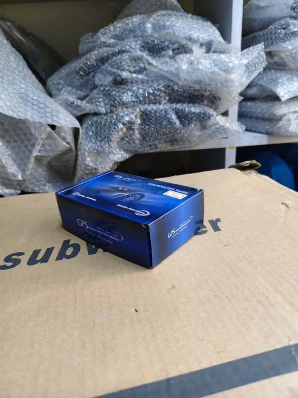 Prestige GPS tracker kit with installation